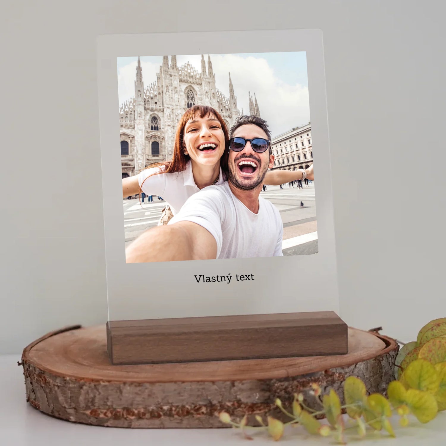 monmo_akrylove sklo_tmavy stojan -