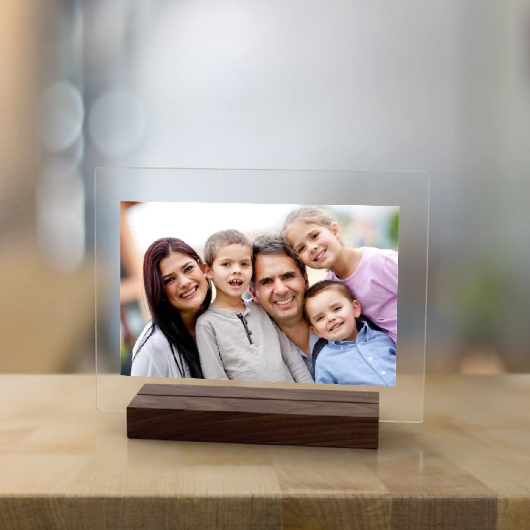 akrylova plaketa na sirku_mockup monmo