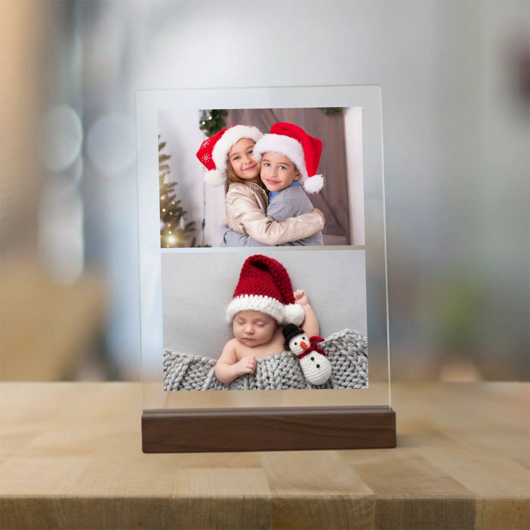 akrylova plaketa - tmavy stojan - monmo