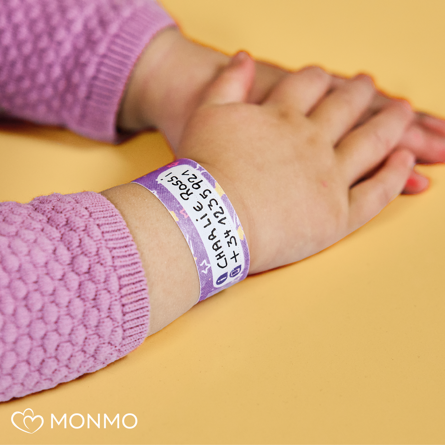 Identifikačné náramky pre deti s kontaktnými údajmi